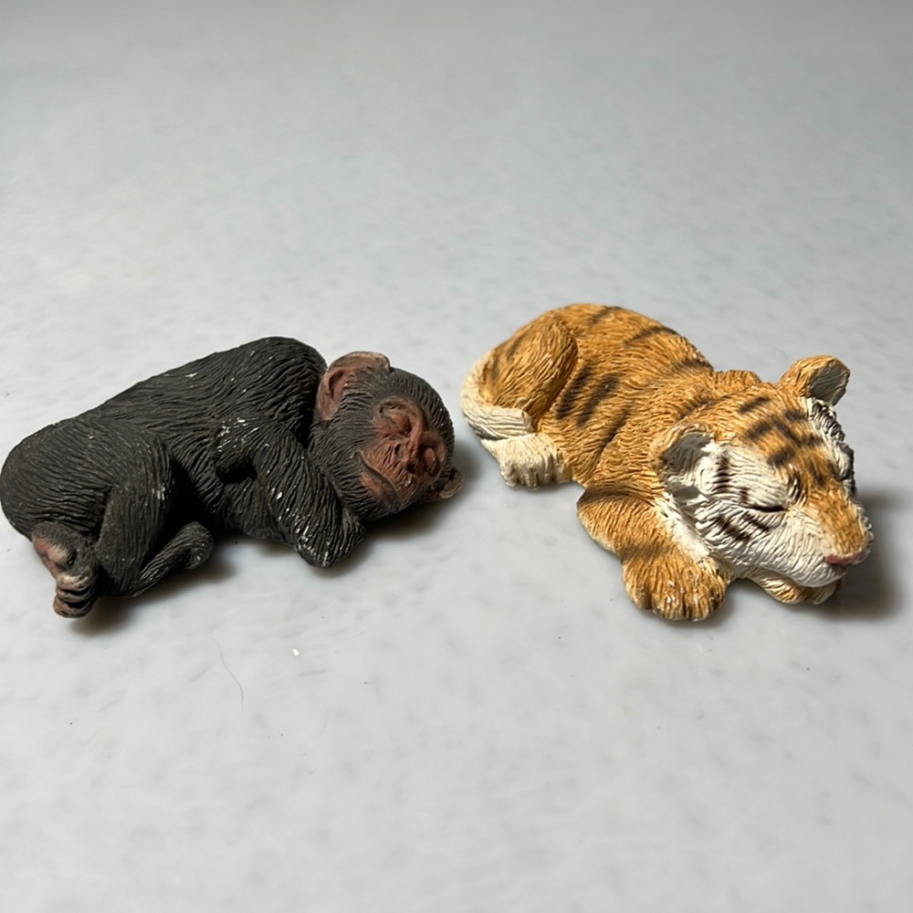 Vtg 1989 Sandicast Lil Snoozer Tiger Cub & Sleeping Chimp Sculpture